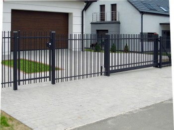 Modern sierhekwerk model Onyks - Plast Met