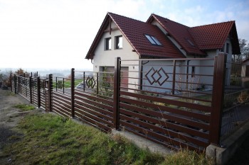 Modern sierhekwerk model Topaz 2 - Plast Met