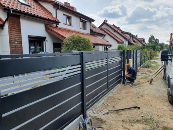 Sierhekwerk model Travertine MX Plus