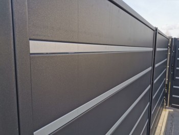 Modern Sierhekwerk Model Travertine Plus